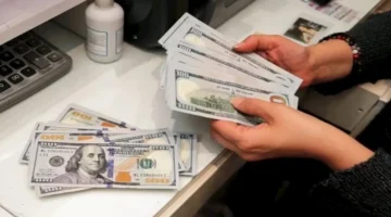 تراجع ضغوط تعاملات الإنتربنك للدولار في مصر بنسبة 60% خلال أسبوع واحد